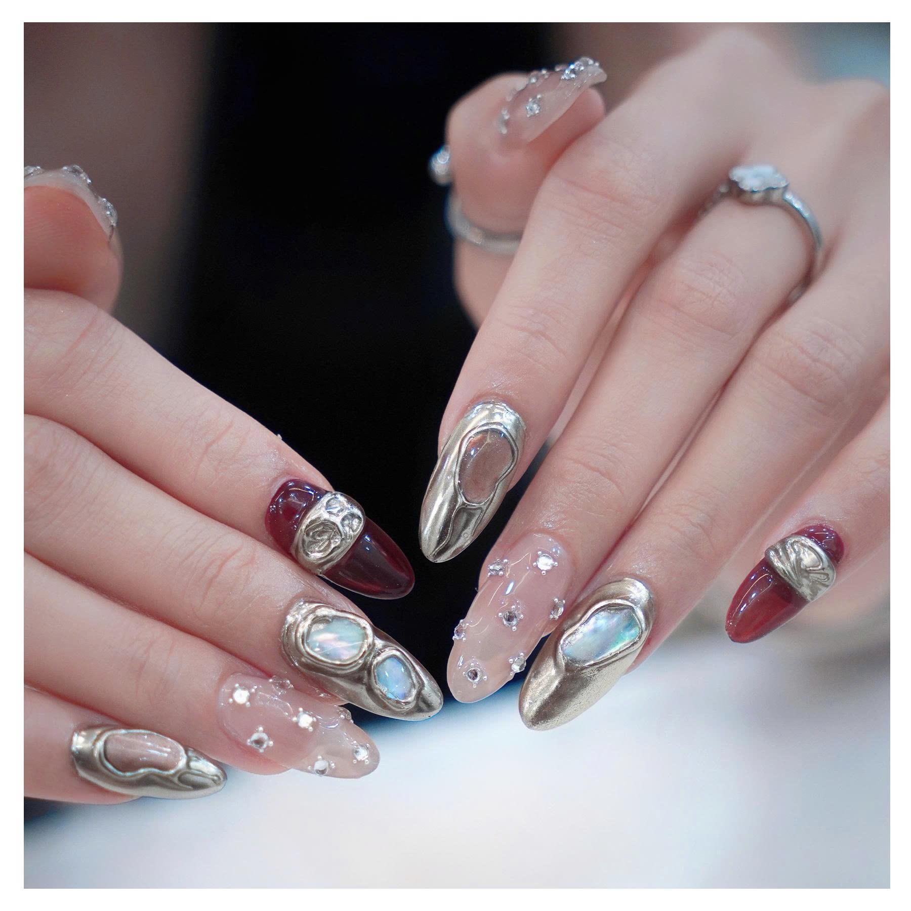 Guchi Hair Salon Facebook ad: 𝐍𝐀𝐈𝐋 𝐂𝐎𝐋𝐋𝐄𝐂𝐓𝐈𝐎𝐍 - 𝐌𝐎̂̃𝐈 𝐁𝐎̣̂ 𝐍𝐀𝐈𝐋…