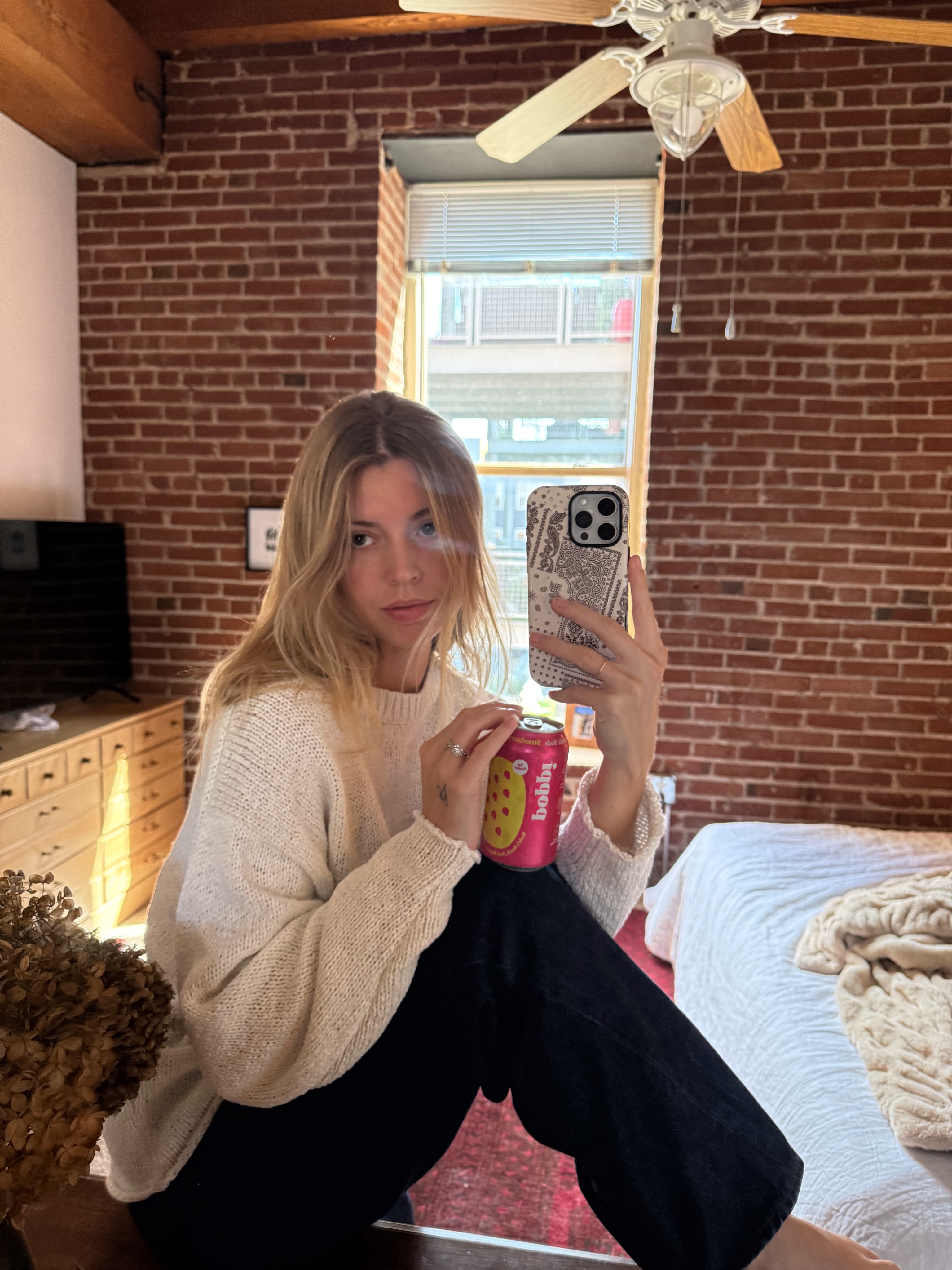 Jordan Sturgill Facebook ad: Just a girl and her @drinkpoppi