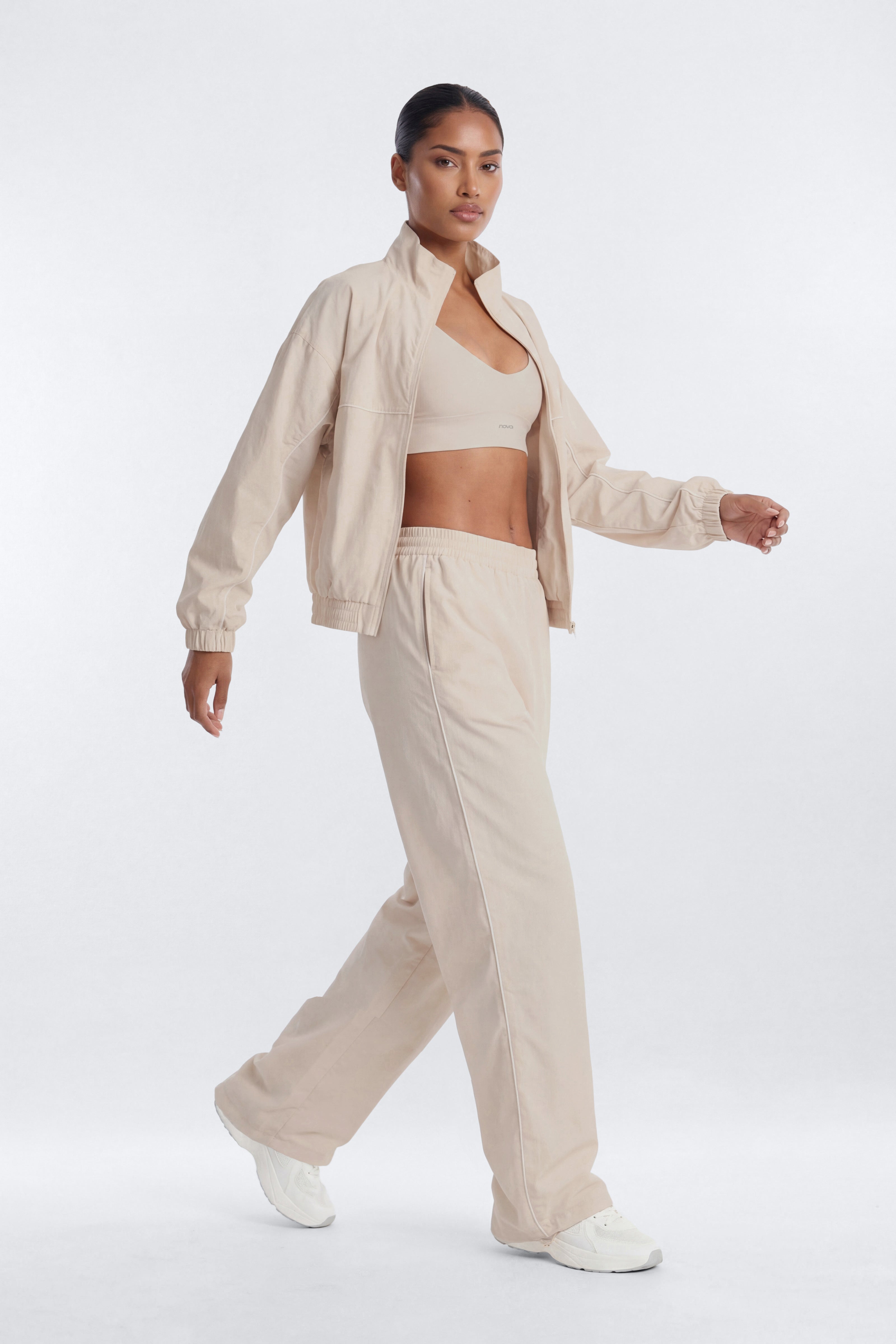 Fashion Nova Facebook ad