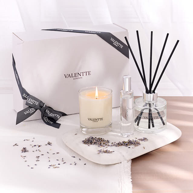 Valentte Facebook ad