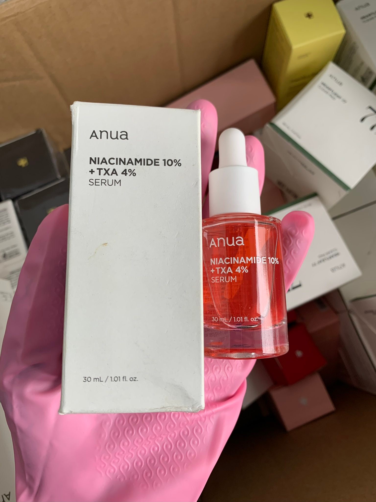 Beauty Glam Facebook ad: 𝐎𝐟𝐟𝐫𝐞 𝐒𝐩𝐞́𝐜𝐢𝐚𝐥𝐞 𝐒𝐤𝐢𝐧 𝐂𝐚𝐫𝐞…