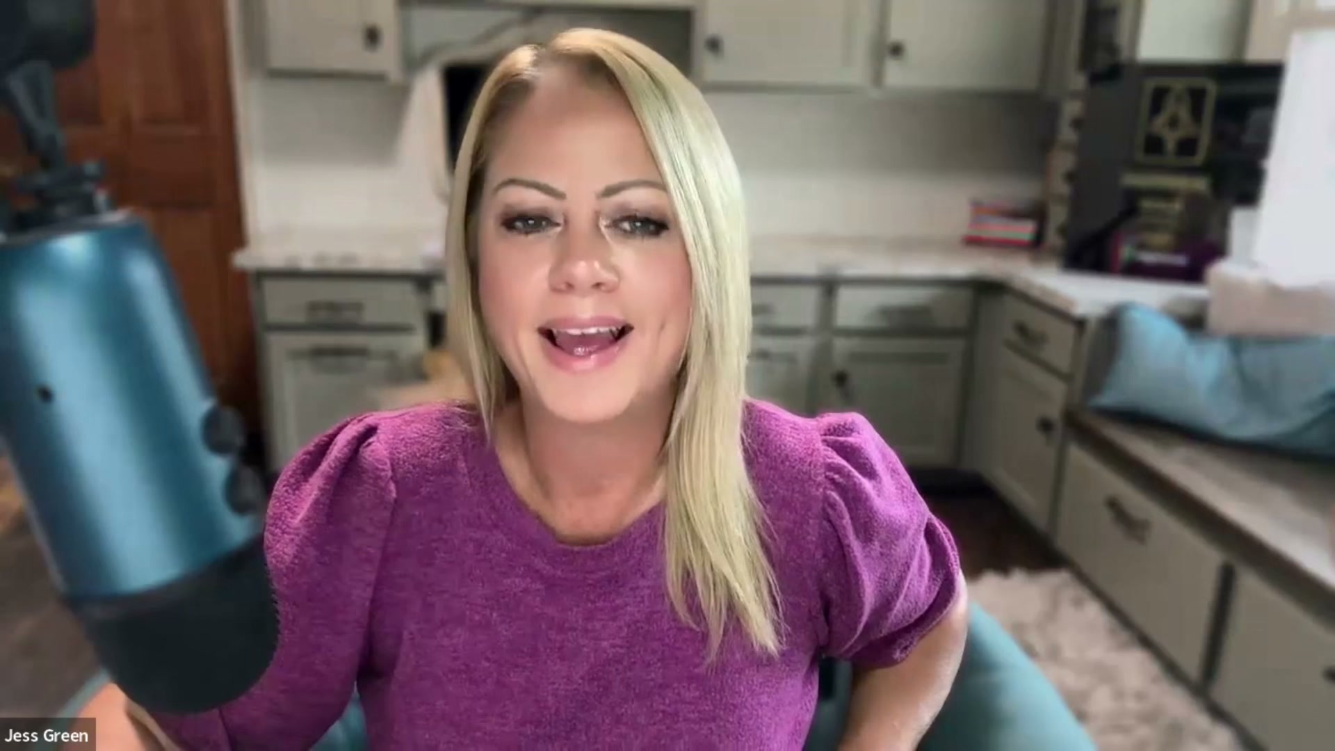 Tech-Savvy Mentors Jessica & Natasha Facebook ad: Watch The Video