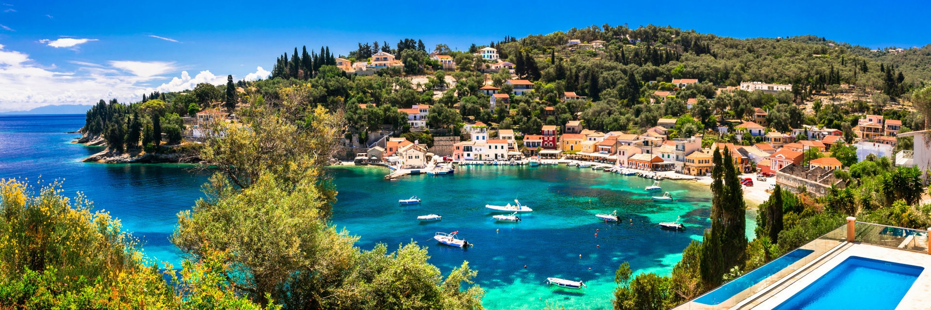 Myvillafinder Facebook ad: Experts in villa holiday rentals & property ownership