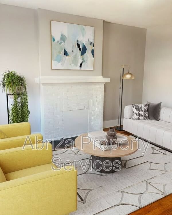 Lisa Gallagher Facebook ad: 1 Bed 1 Bath Apartment