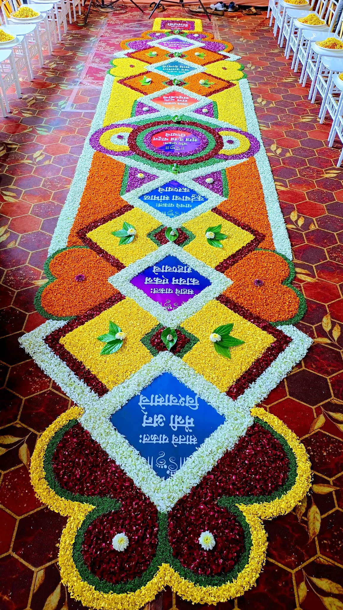 Mauli Decoraterss Facebook ad: We have all types of Balloon & Flower…