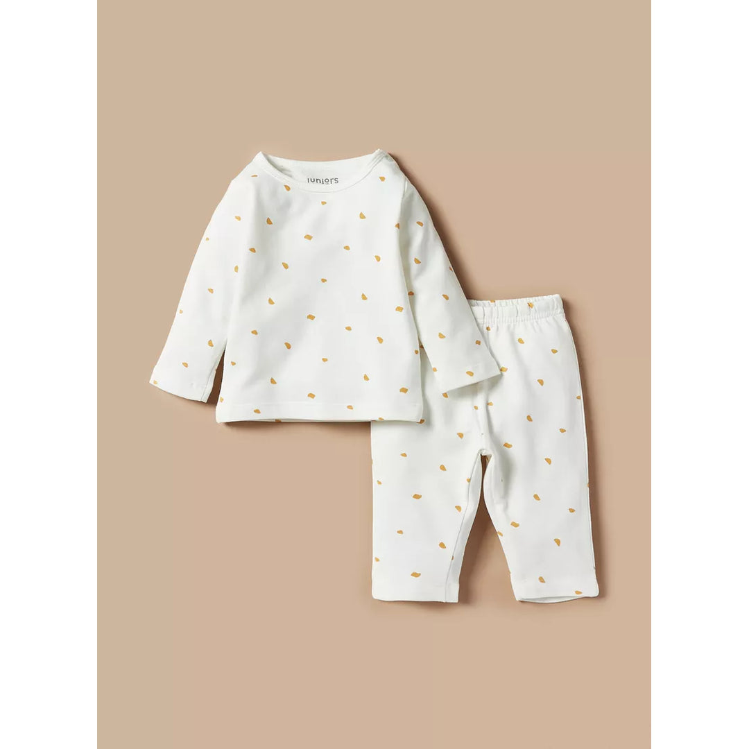 Brands from Abroad Facebook ad: Mom's Favorite Baby Clothing & Accessories