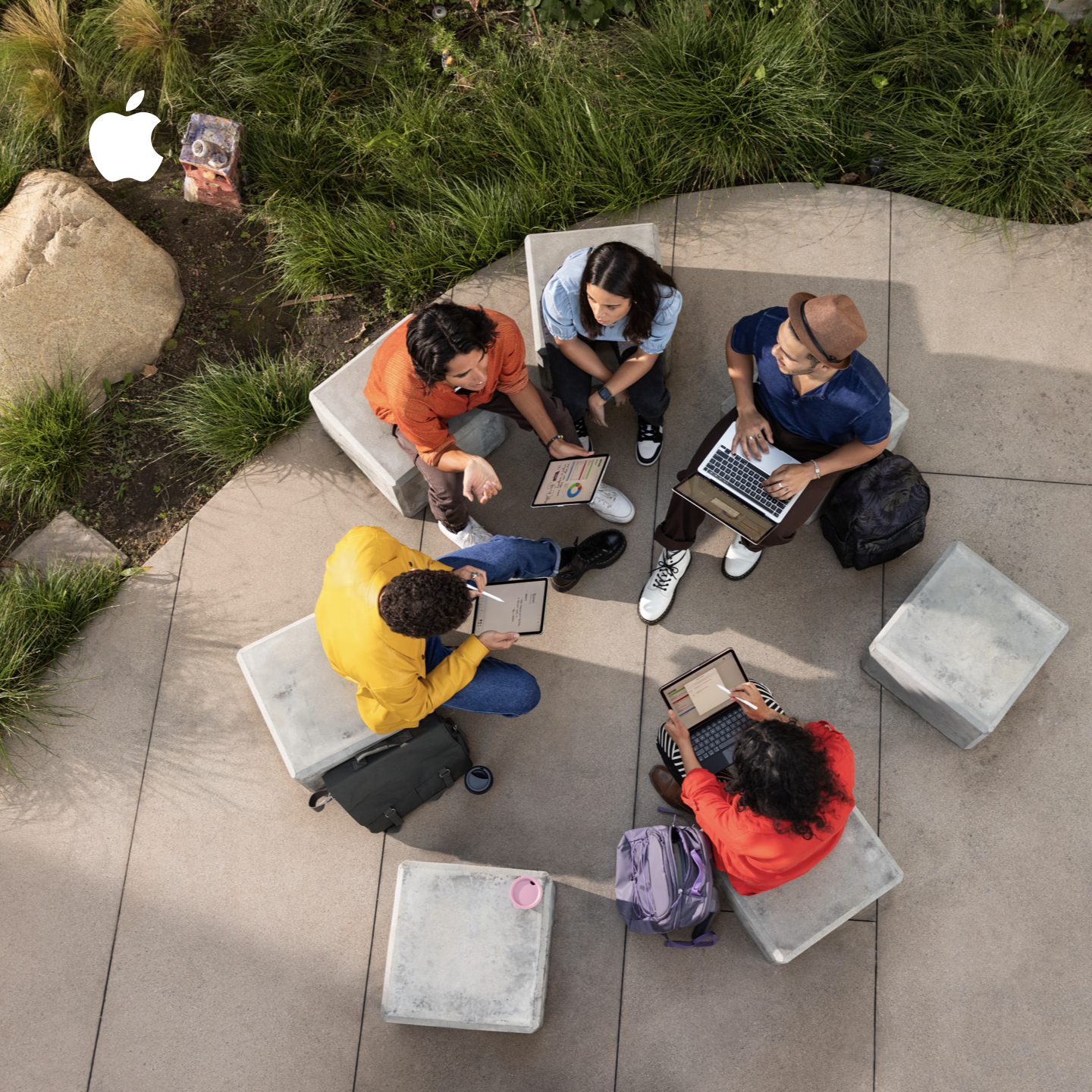 Apple Facebook ad
