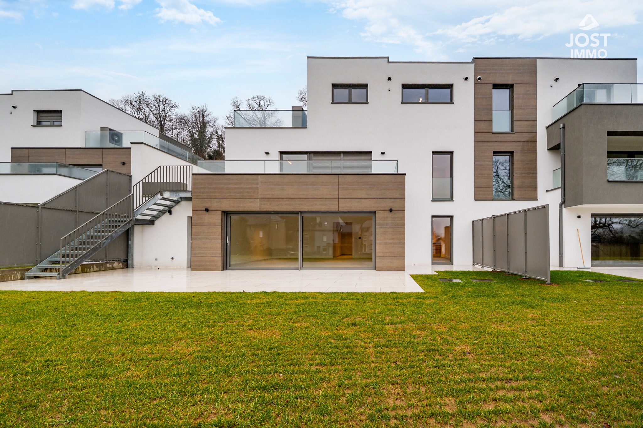 Jost immo Facebook ad: Nouveauté à Messancy, Villa contemporaine inversée