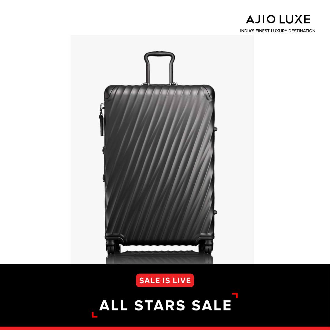 AjioLuxe Facebook ad