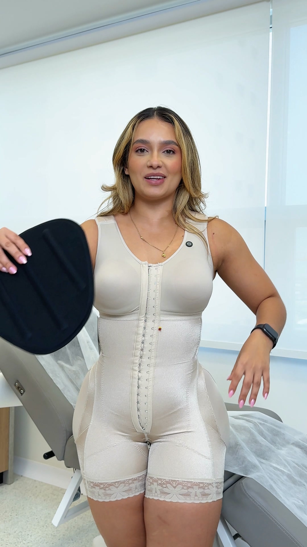 Fajas Salome La Original Facebook ad: El complemento que sí hace diferencia