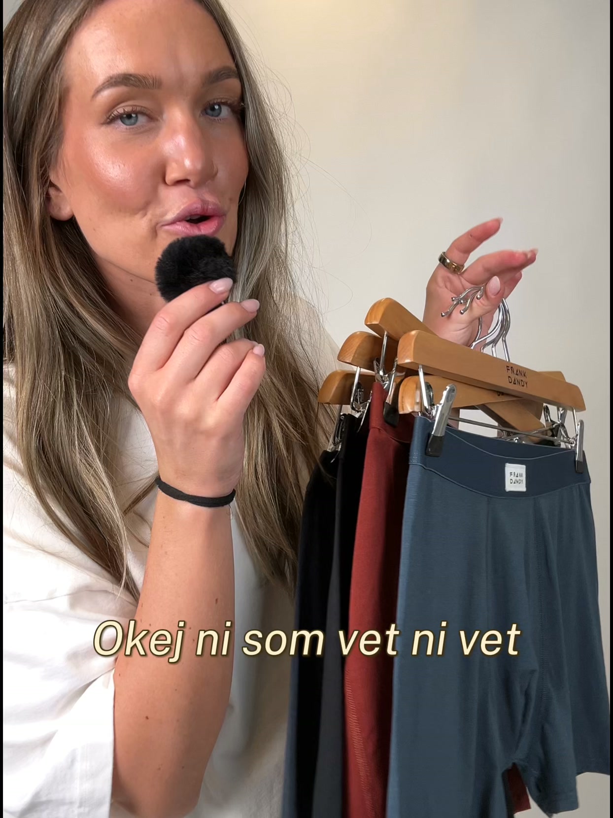 Frank Dandy Facebook ad: Lägg två pack i kassan, betala bara för ett!