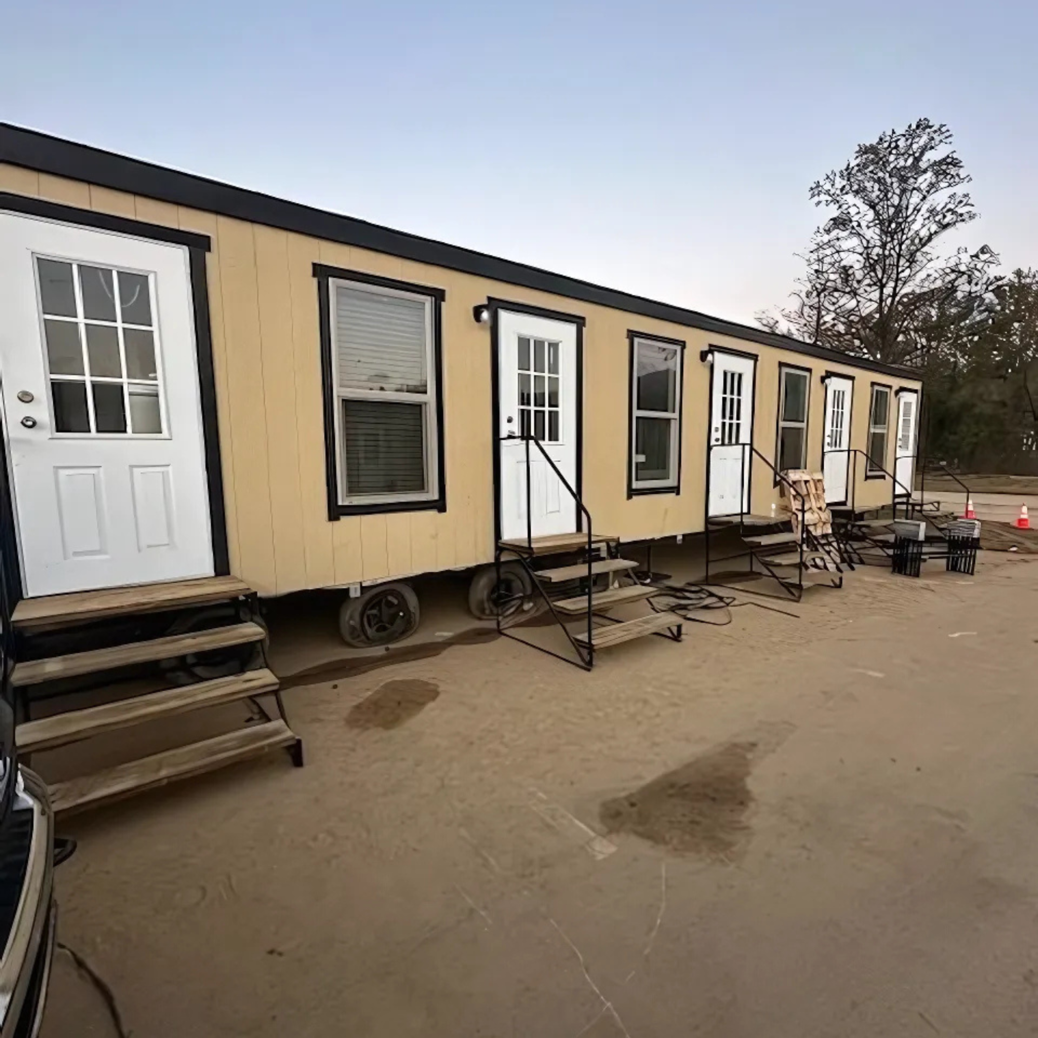 Worldwide Employee Housing Solutions Facebook ad: 5 Bed 5 Bath Hotel Style Units!