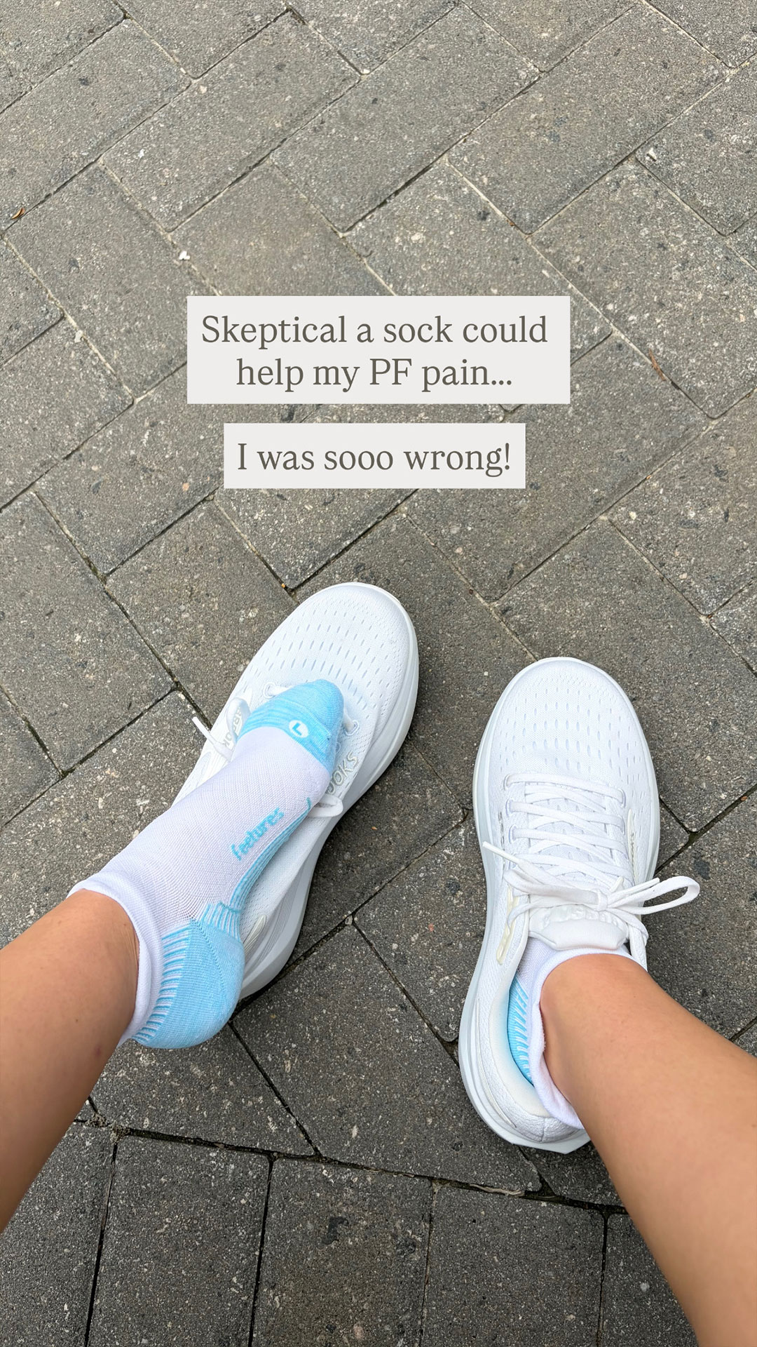 Feetures Facebook ad