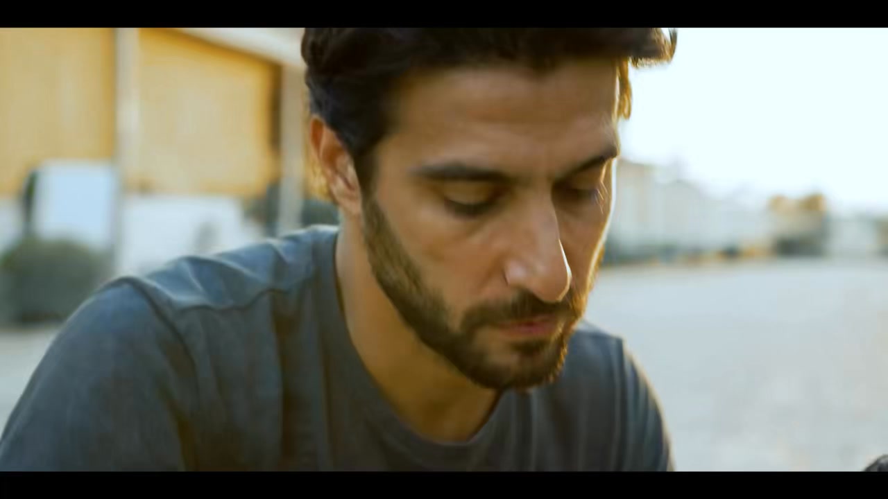 Ayady 4040 Facebook ad: في اللحظة اللي بتظن فيها إن دي النهاية.