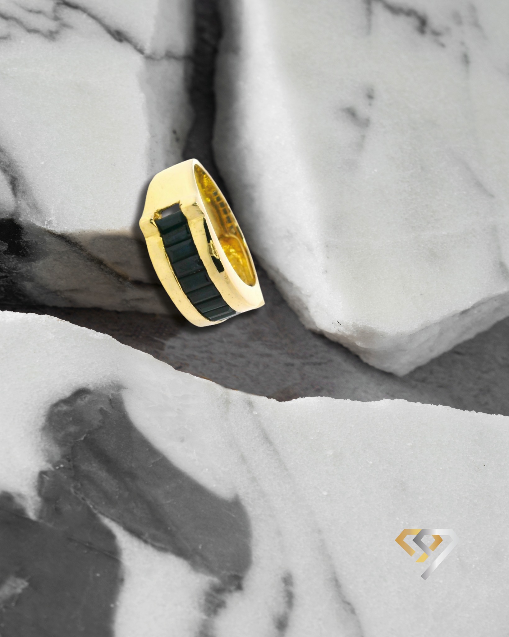 Joyería Anticuarios Facebook ad: Anillo sin fin moderno de oro 18k diseñado…