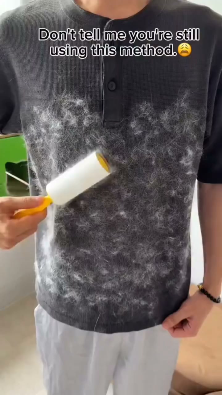 Grabbitindia Facebook ad: Lint Roller Ka Chakkar Khatam