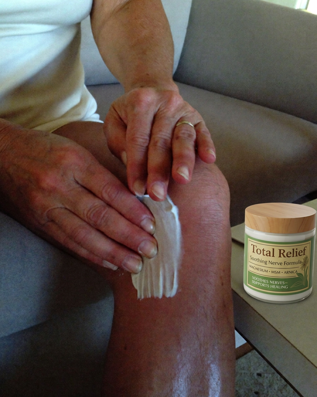 Harriet Whitcombe Wellness Tips Facebook ad: Is your knee bone-on-bone, or just starving?