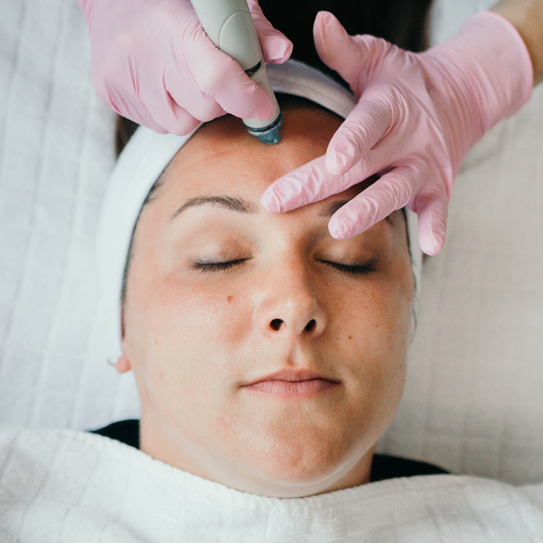 Restore Hyper Wellness Facebook ad: Book Your $175 First-Time HydraFacial