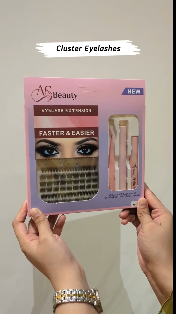 Glowbymomina Facebook ad: EyeLash Extension Kit with glue and remover