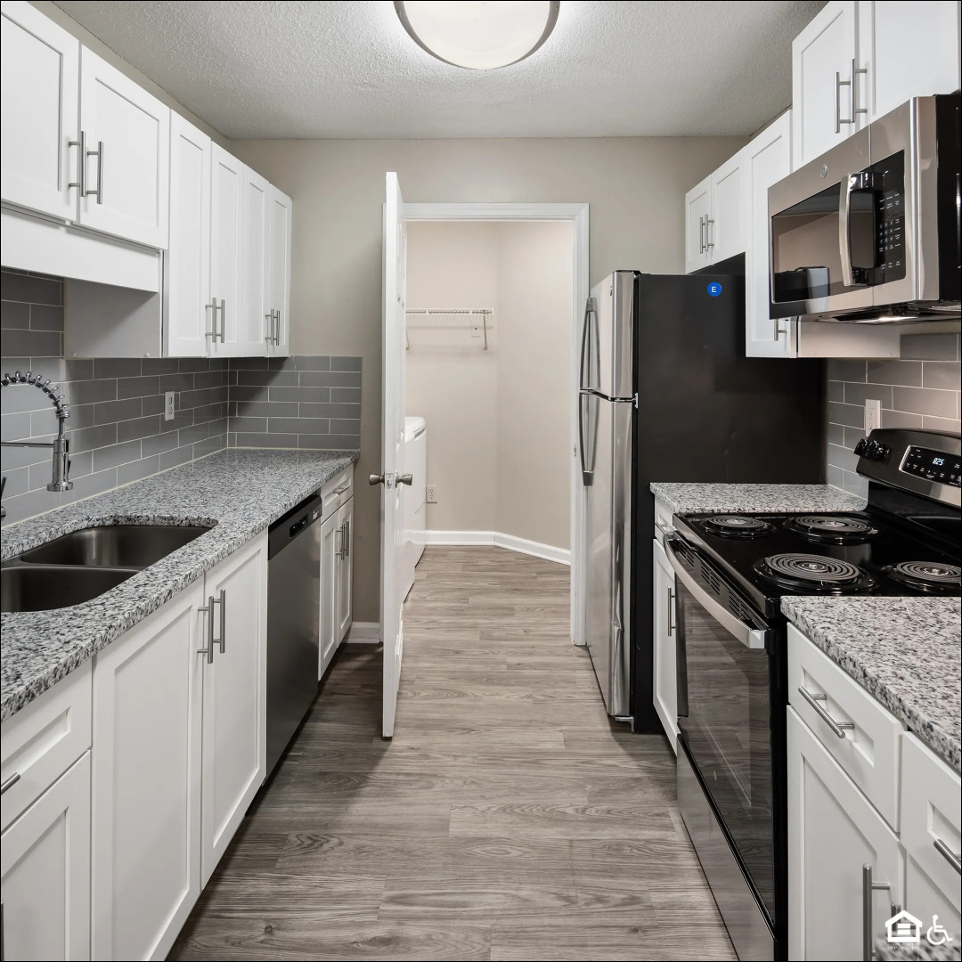 Aqua Sandy Springs Facebook ad: 1, 2 & 3 Bedrooms Available