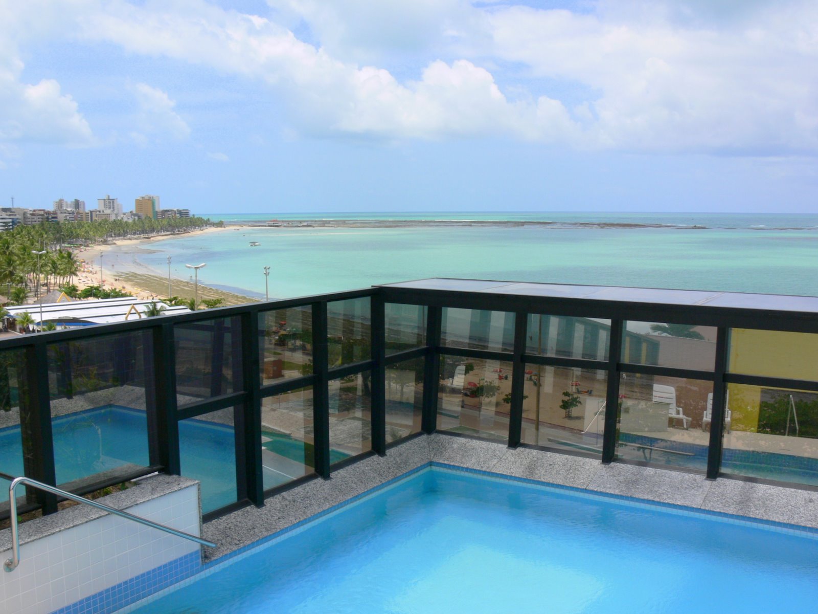 Neo Maceió - Apartamentos por Temporada Facebook ad: Reserve pelo nosso site, com desconto no Pix.