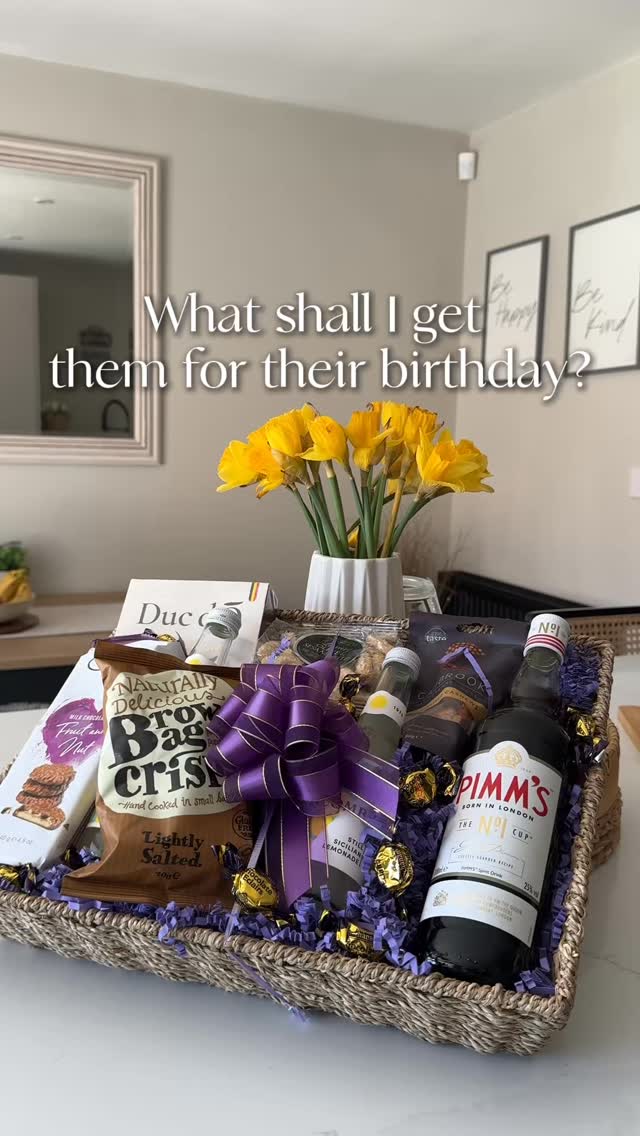 Hampergifts.co.uk Facebook ad: What do you actually get someone who has…