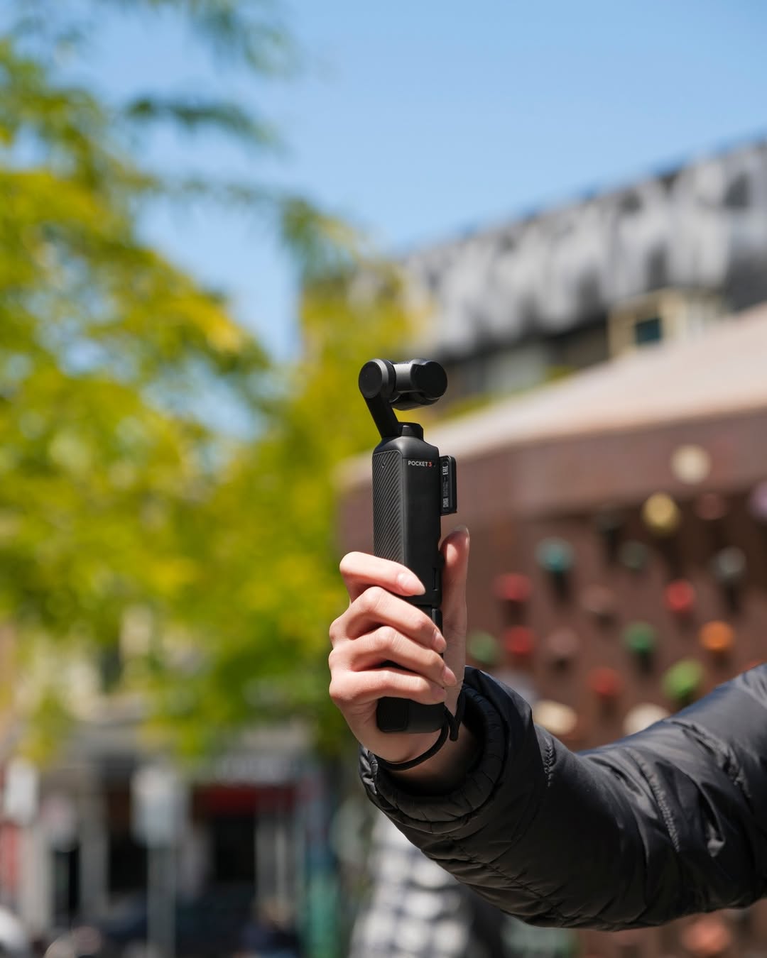 DJI Việt Nam Facebook ad: Pocket 3 gì chưa người đẹp ơii!