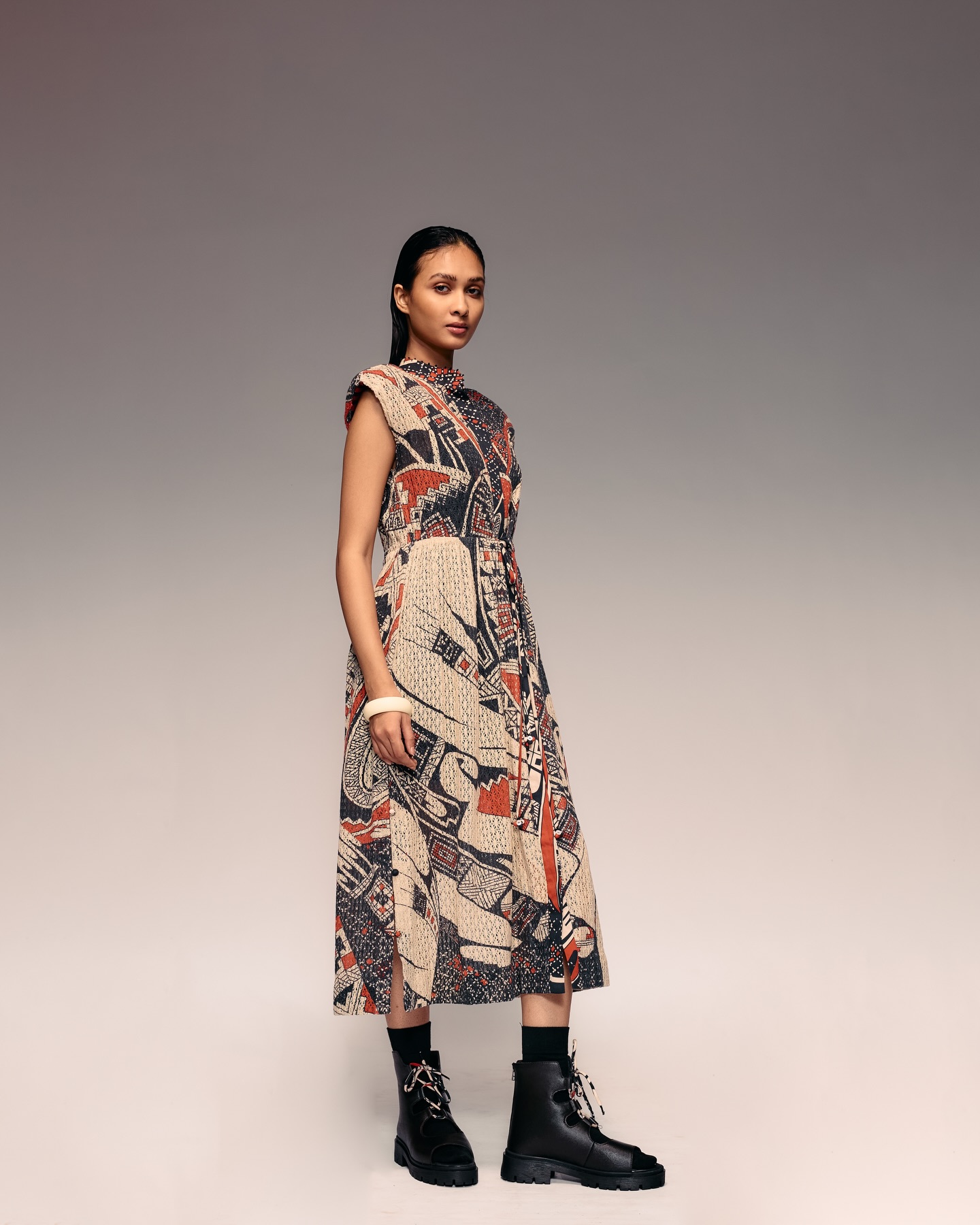 Kritika Murarka Facebook ad: Earthy tones, intentional design.