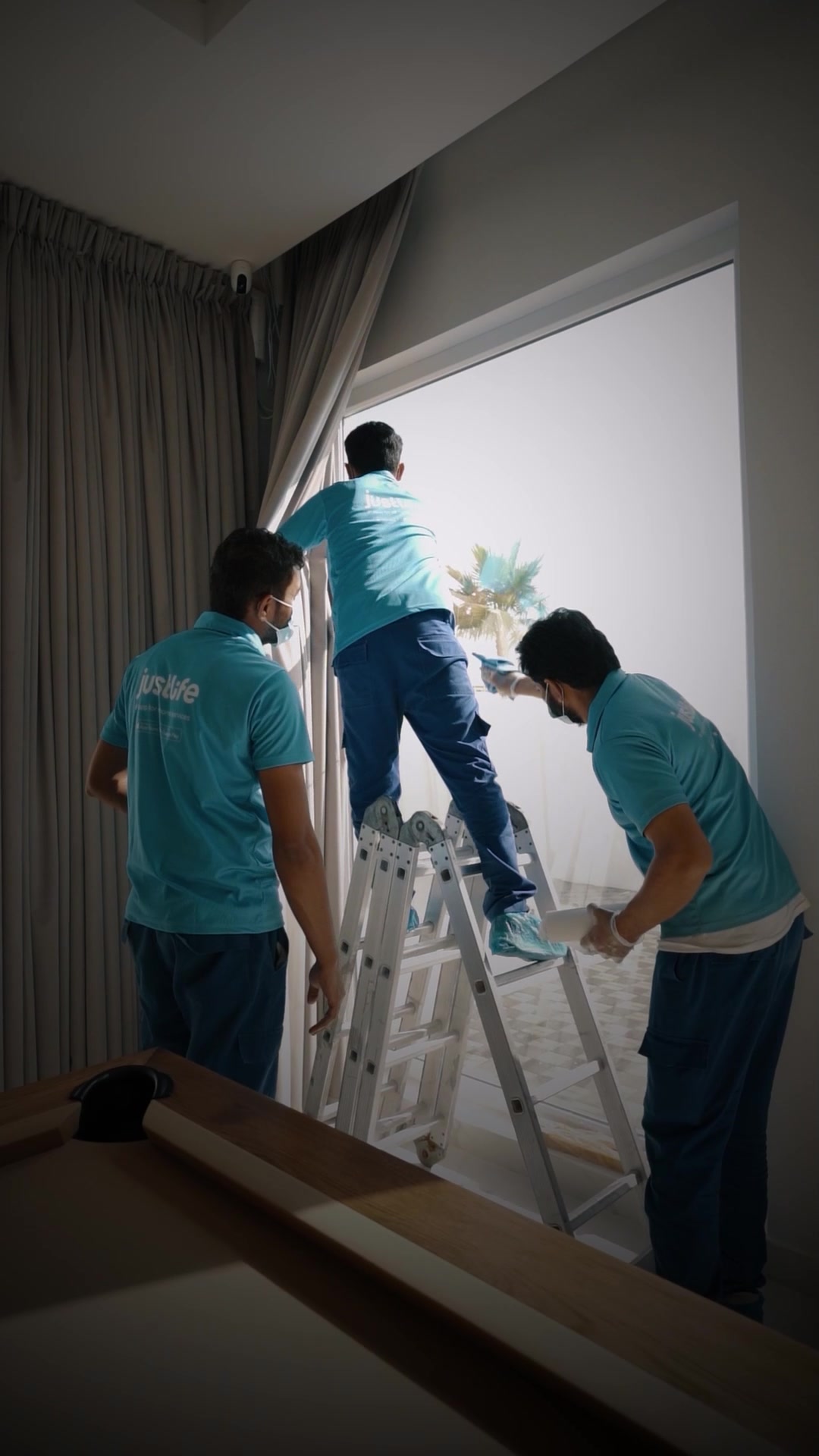 Justlife UAE Facebook ad: Sparkle & Shine: Deep Clean Magic!