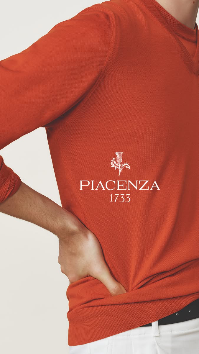 Piacenza 1733 Facebook ad: Cashmere and fine wool for autumn