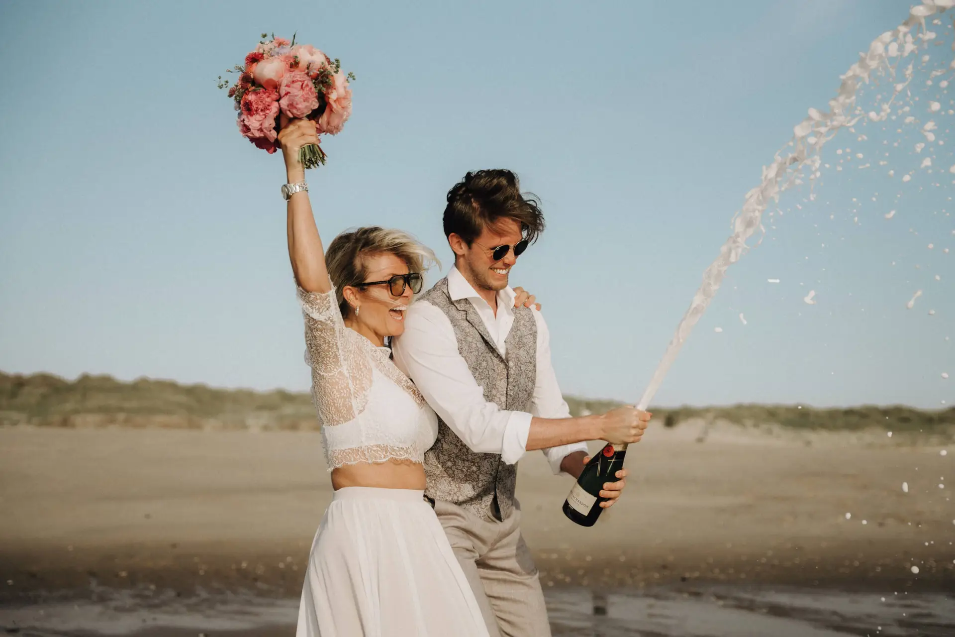 Boutique-LIEBE. Facebook ad: Jetzt Termin vereinbaren.