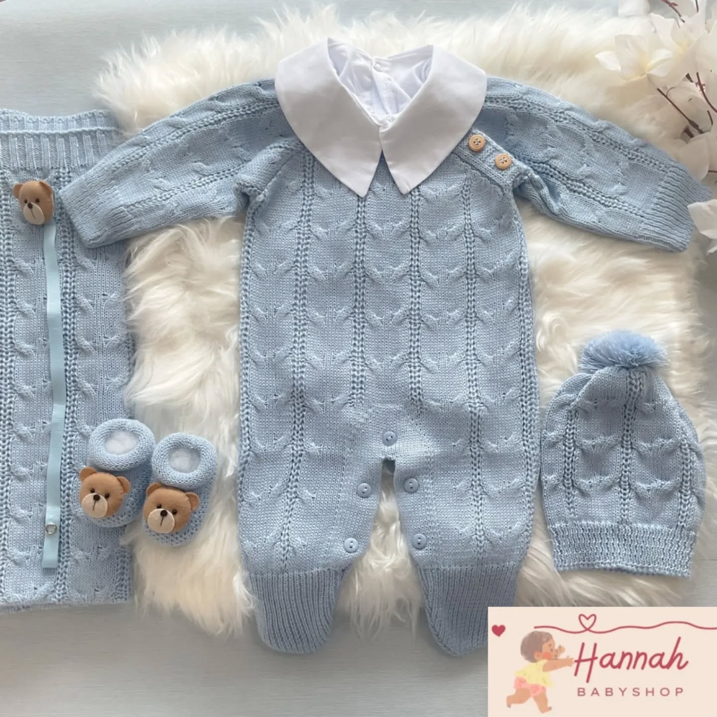 Hannahbabyshopfortaleza Facebook ad: Saída de Maternidade em tricot Luiz (macacão, manta…