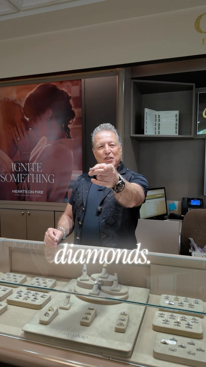 Casa D'Oro jewelers Facebook ad: Diamonds Diamonds Diamonds!