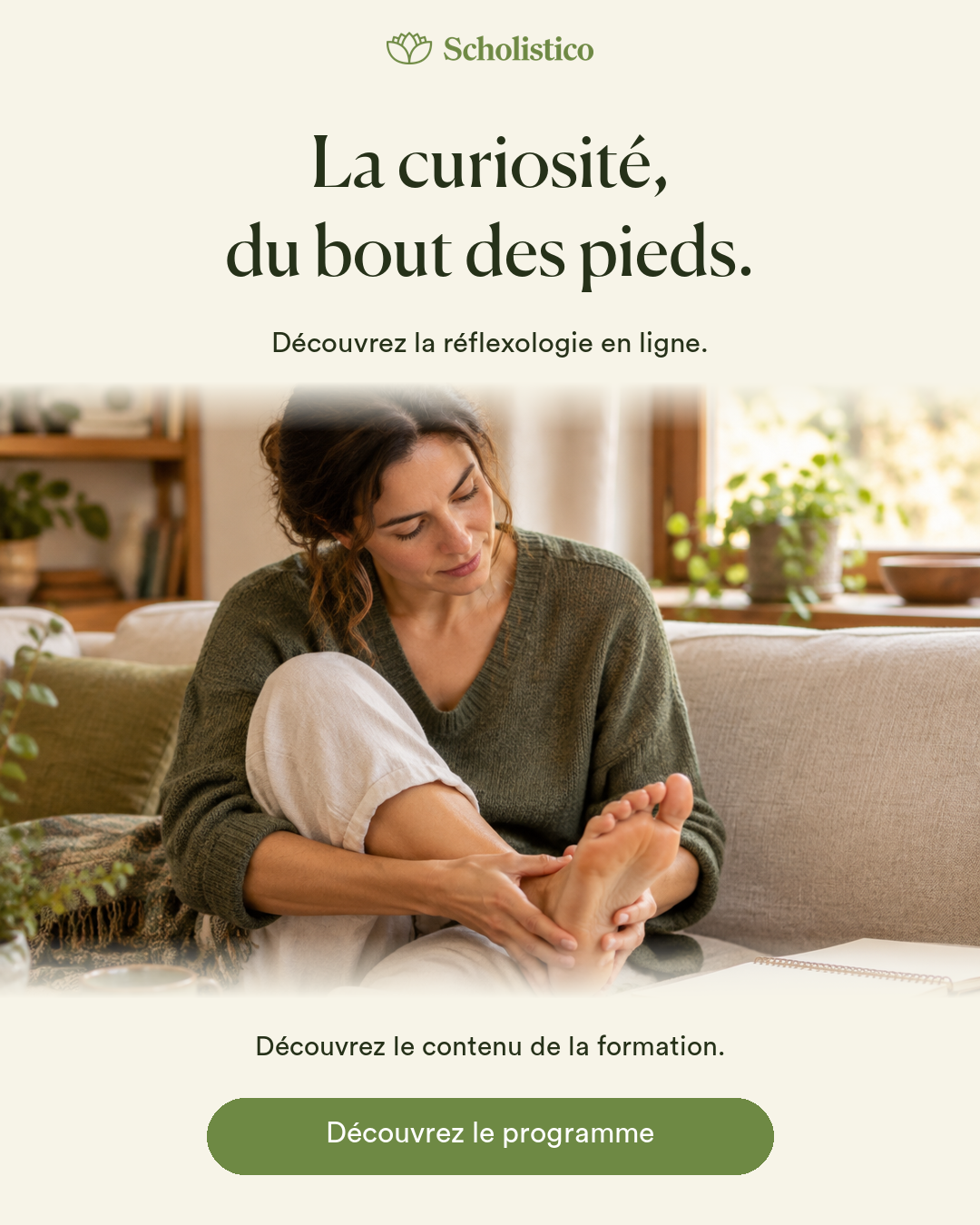 Scholistico en Français Facebook ad: Découvrez la réflexologie en ligne.