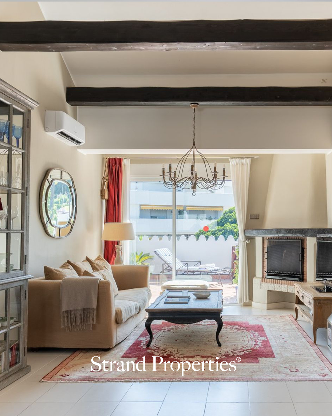 Strand Properties Facebook ad: Elegant Apartment in Nueva Andalucia