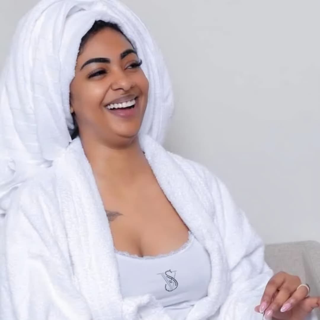 Crystal Glow Skincare Facebook ad: How To Rock Your Best Skin in Your 40s, 50s, and 60s
