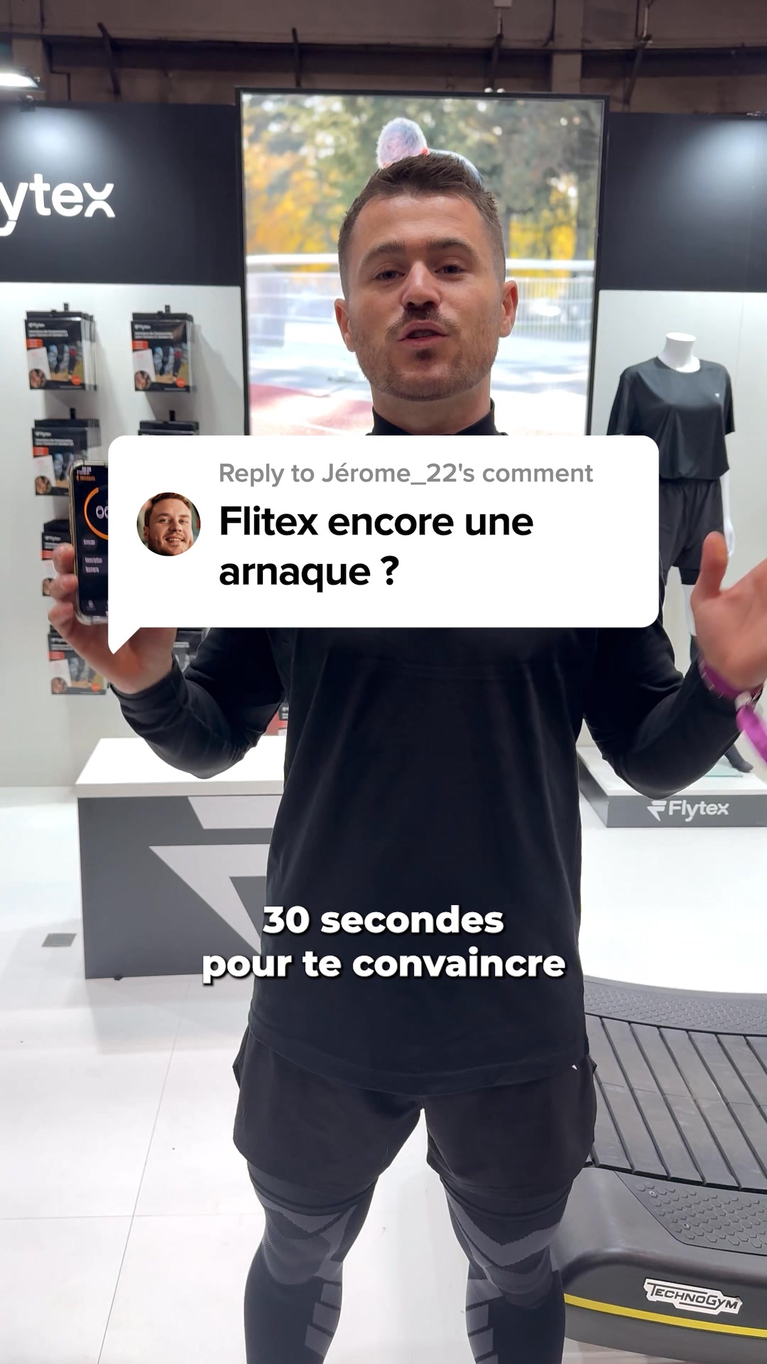 Hugo huille Facebook ad: Soulage et protège les genoux