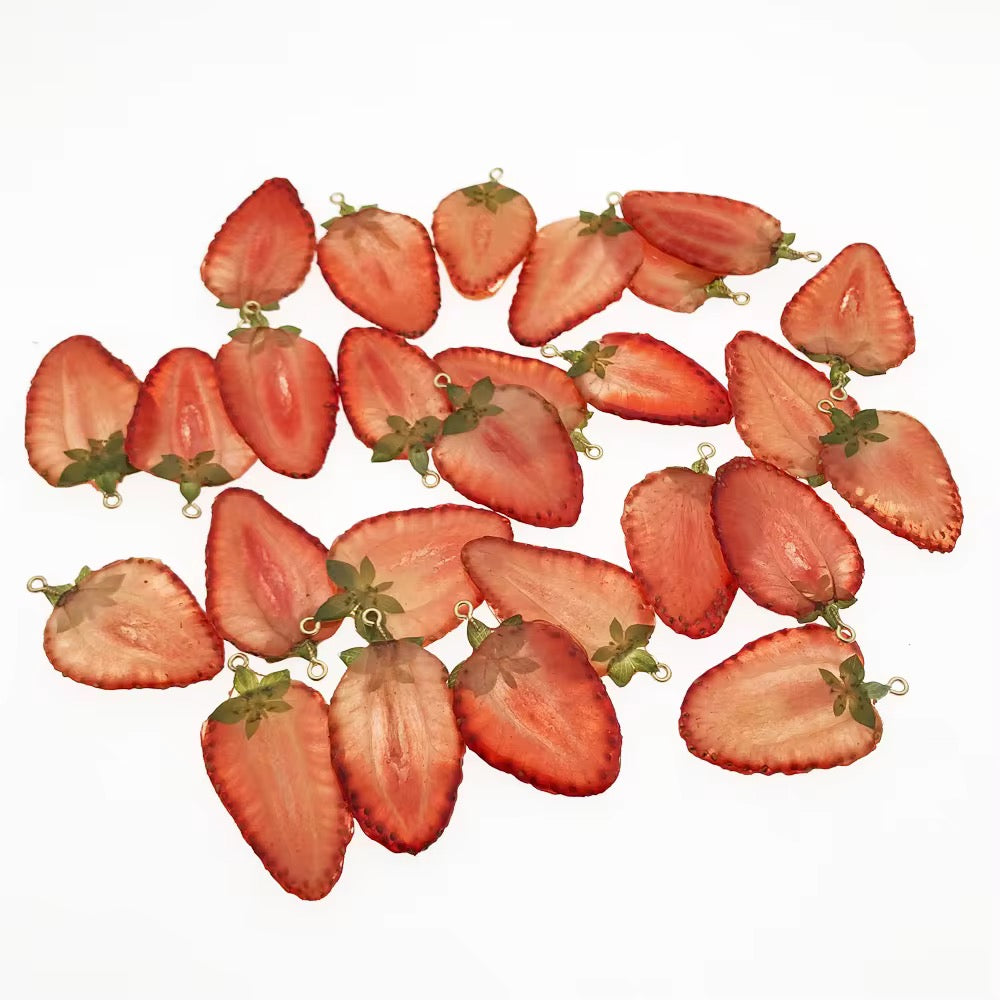 roSa Artistry Facebook ad: Nature’s Beauty, Your Style!