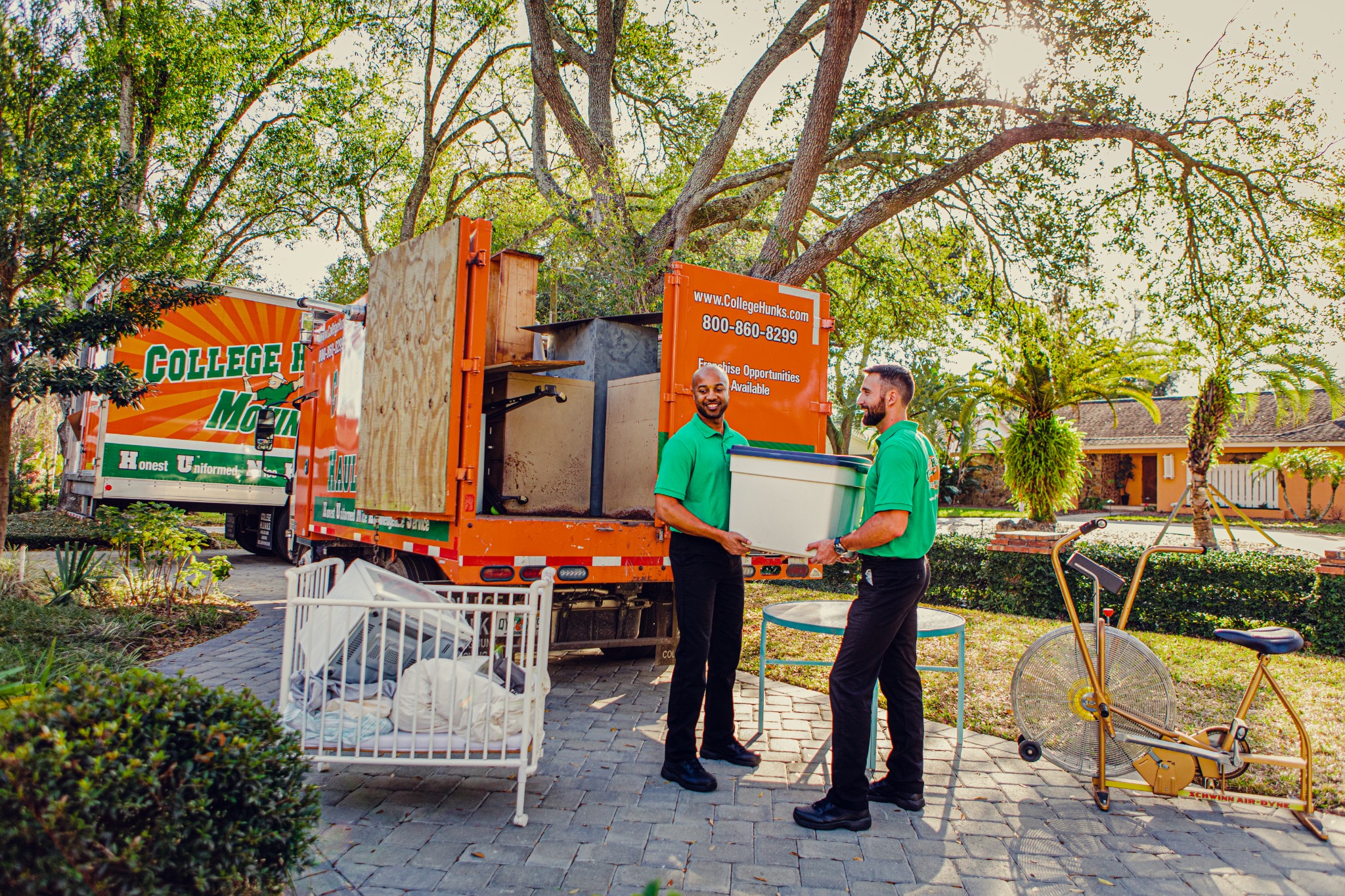 College HUNKS Hauling Junk and Moving Destin Facebook ad
