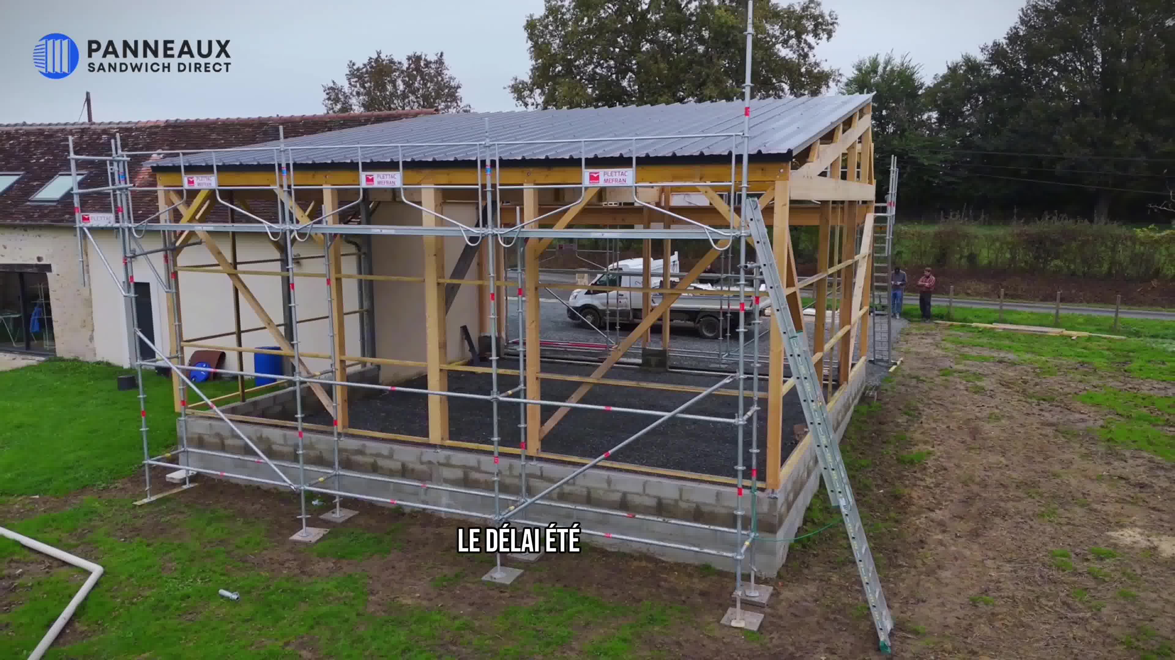 Panneaux Sandwich Direct Facebook ad: Prix Usine. Service sur Mesure