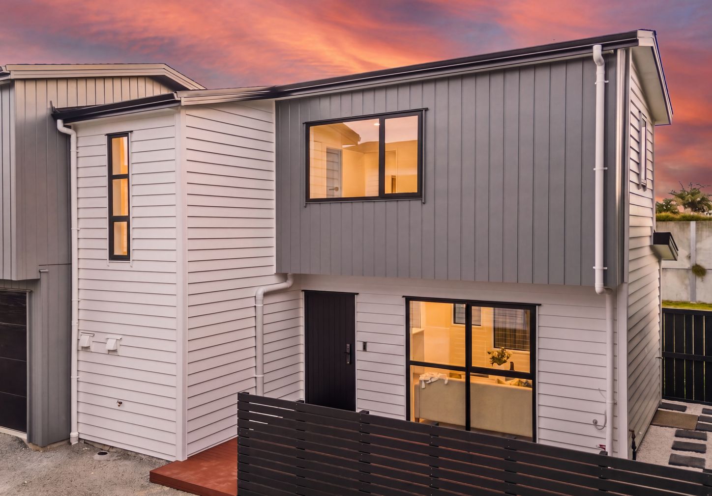 Harcourts New Age Facebook ad: Brand New. Developer Must Sell. Present All Offers.