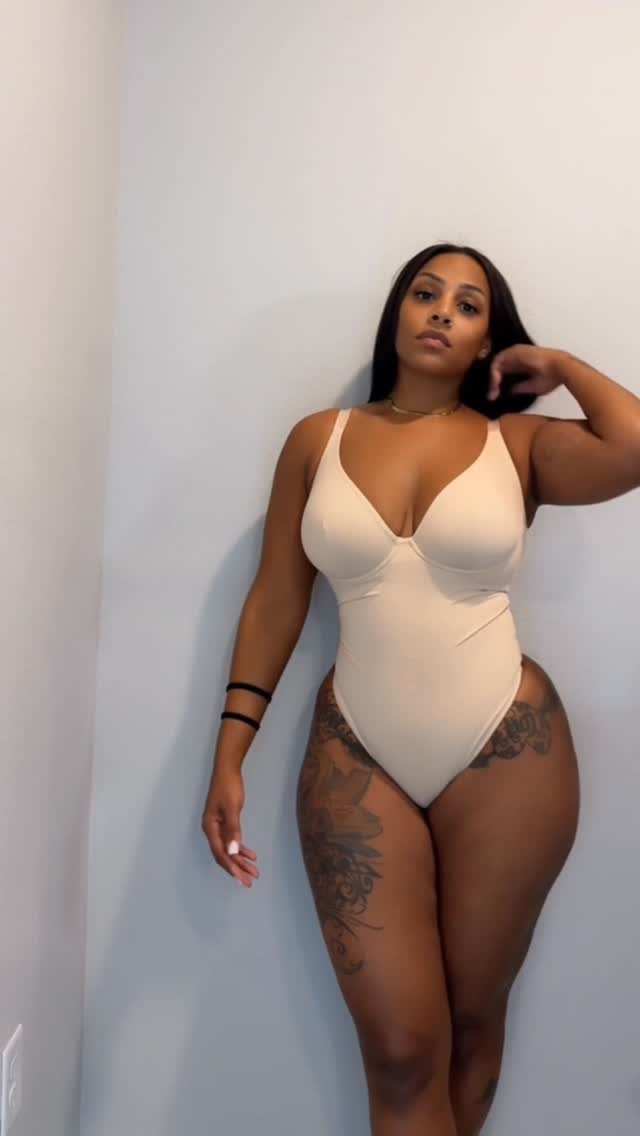 Feelingirl Facebook ad: Use code Tish20 for discounts