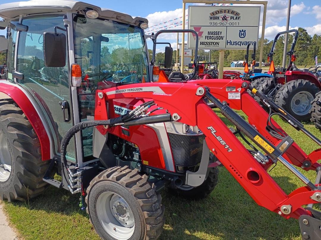 David Foster Facebook ad: NEW MASSEY FERGUSON 40HP 1.M40 4X4 PREMIUM CAB TRACTOR…