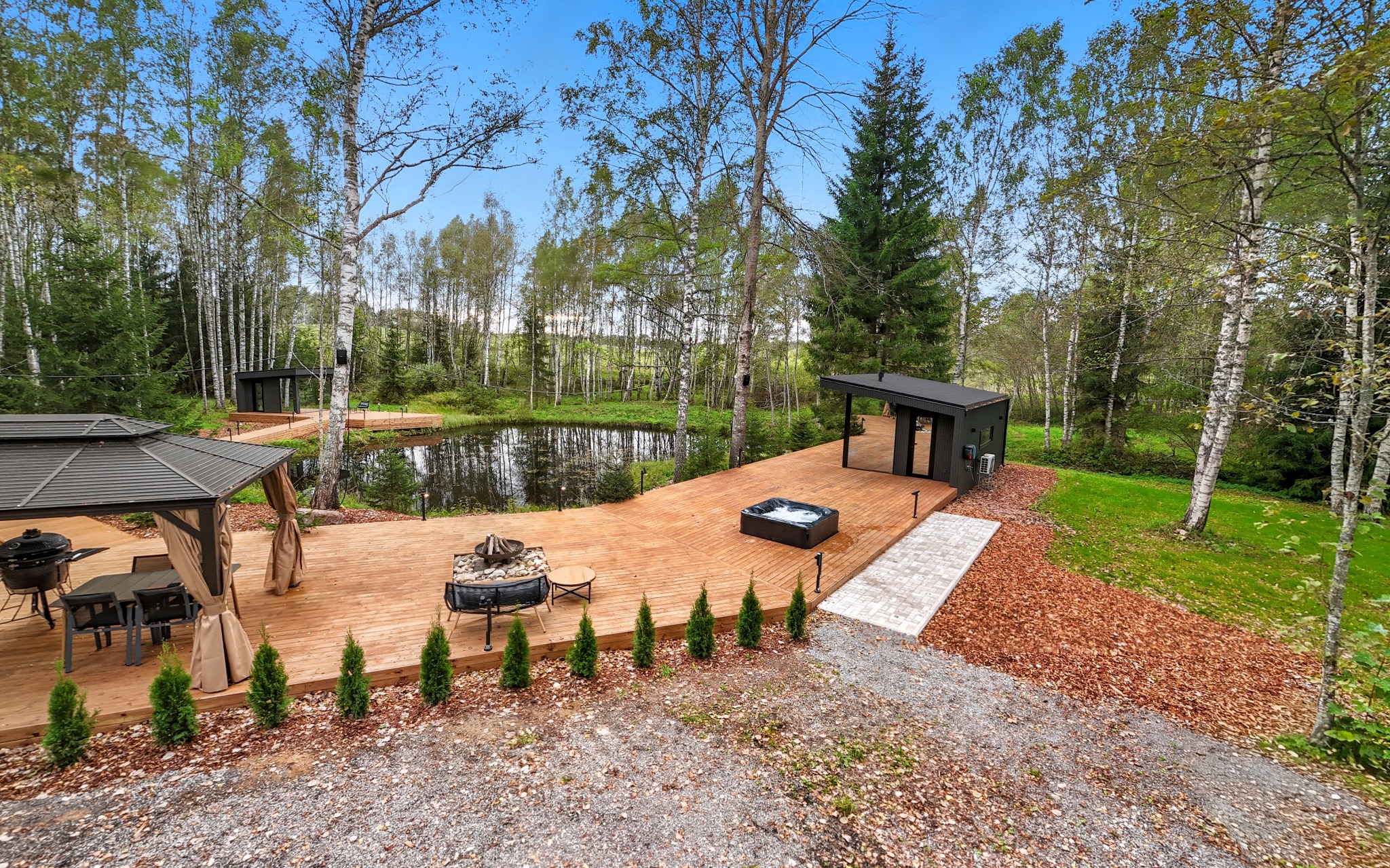 Luxury Resort Facebook ad: Vaata saadavust