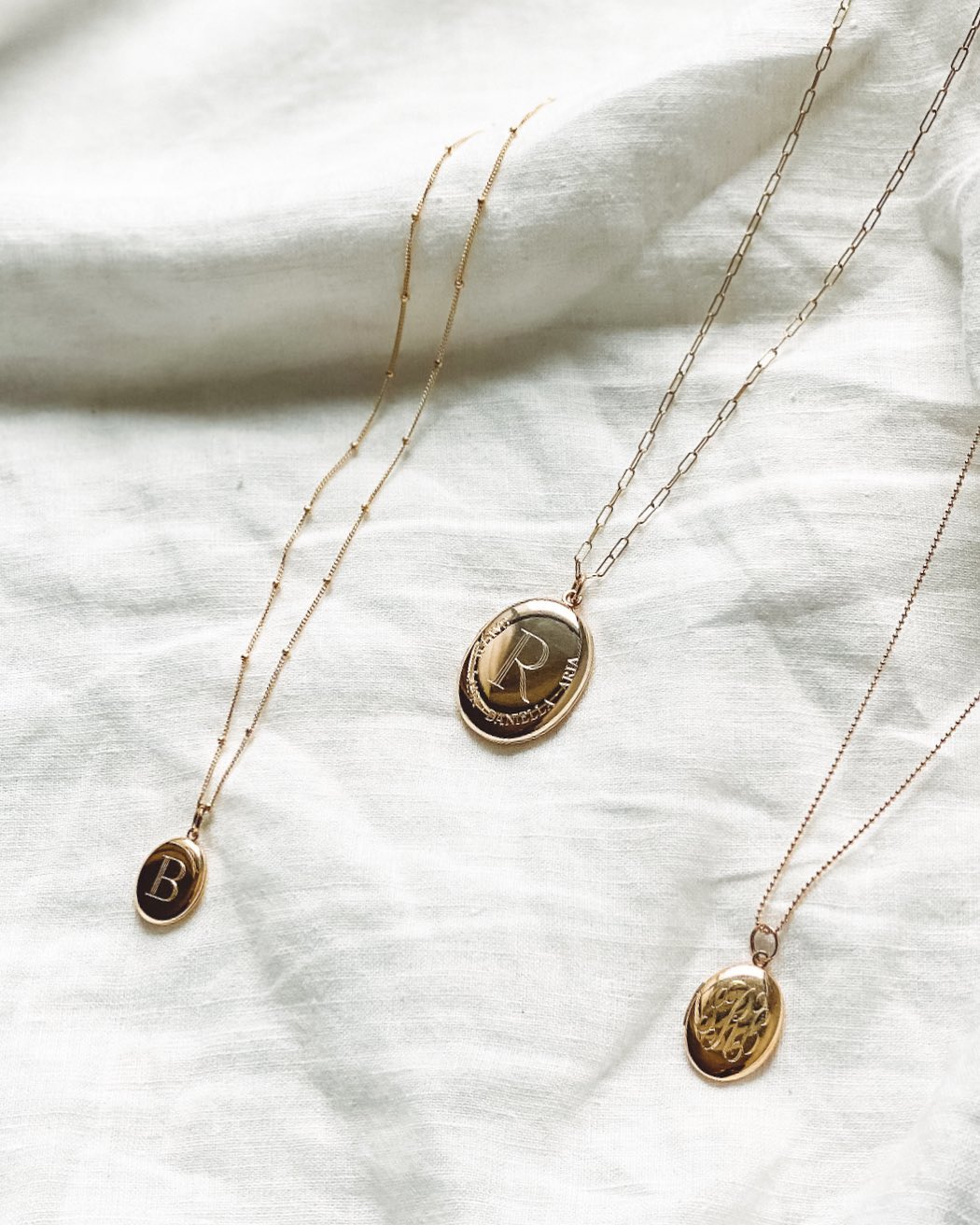 Sarah Chloe Facebook ad: LOCKETS