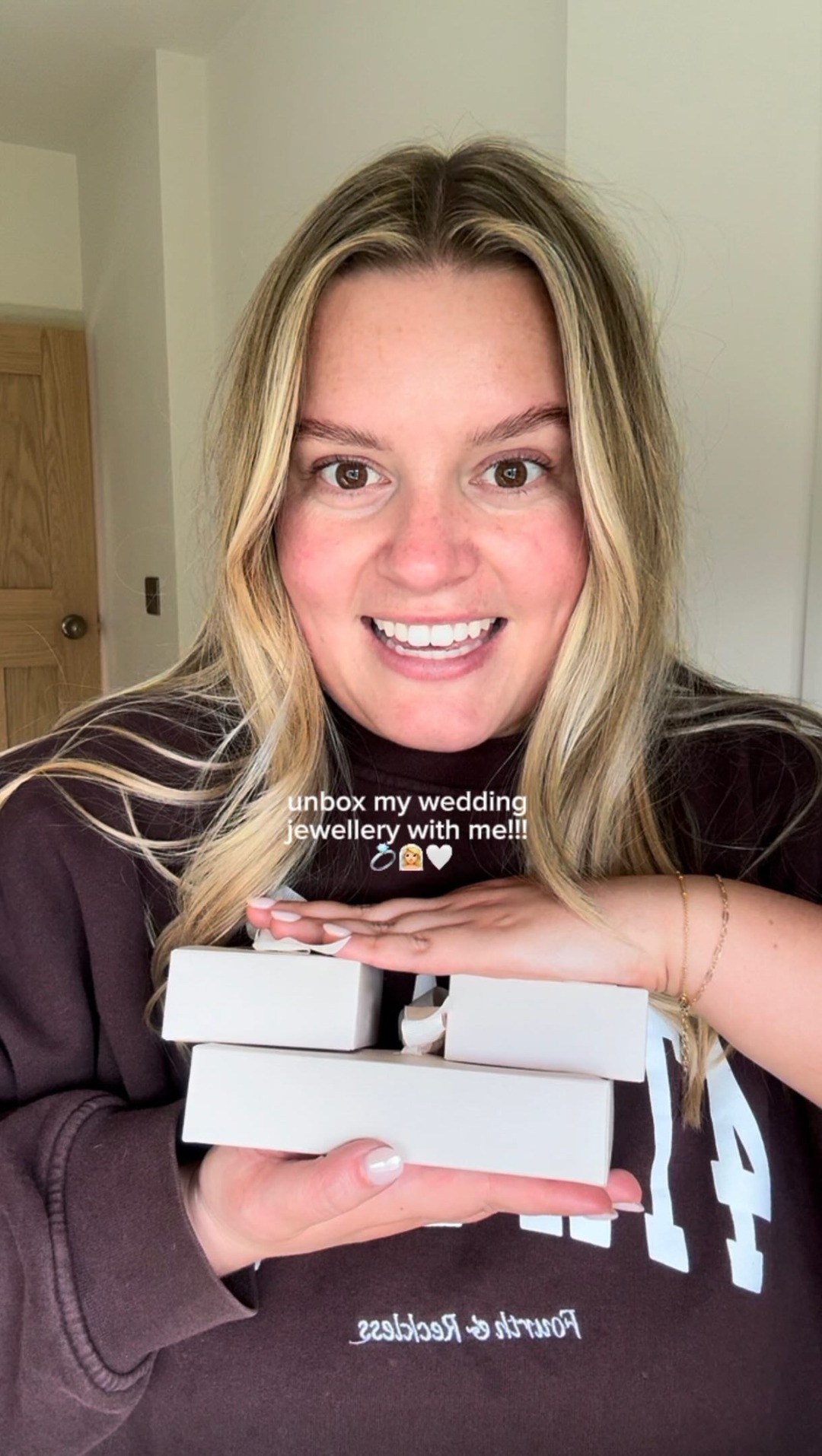 Mollie Manning Kent Blogger Facebook ad: unbox my wedding jewellery with me