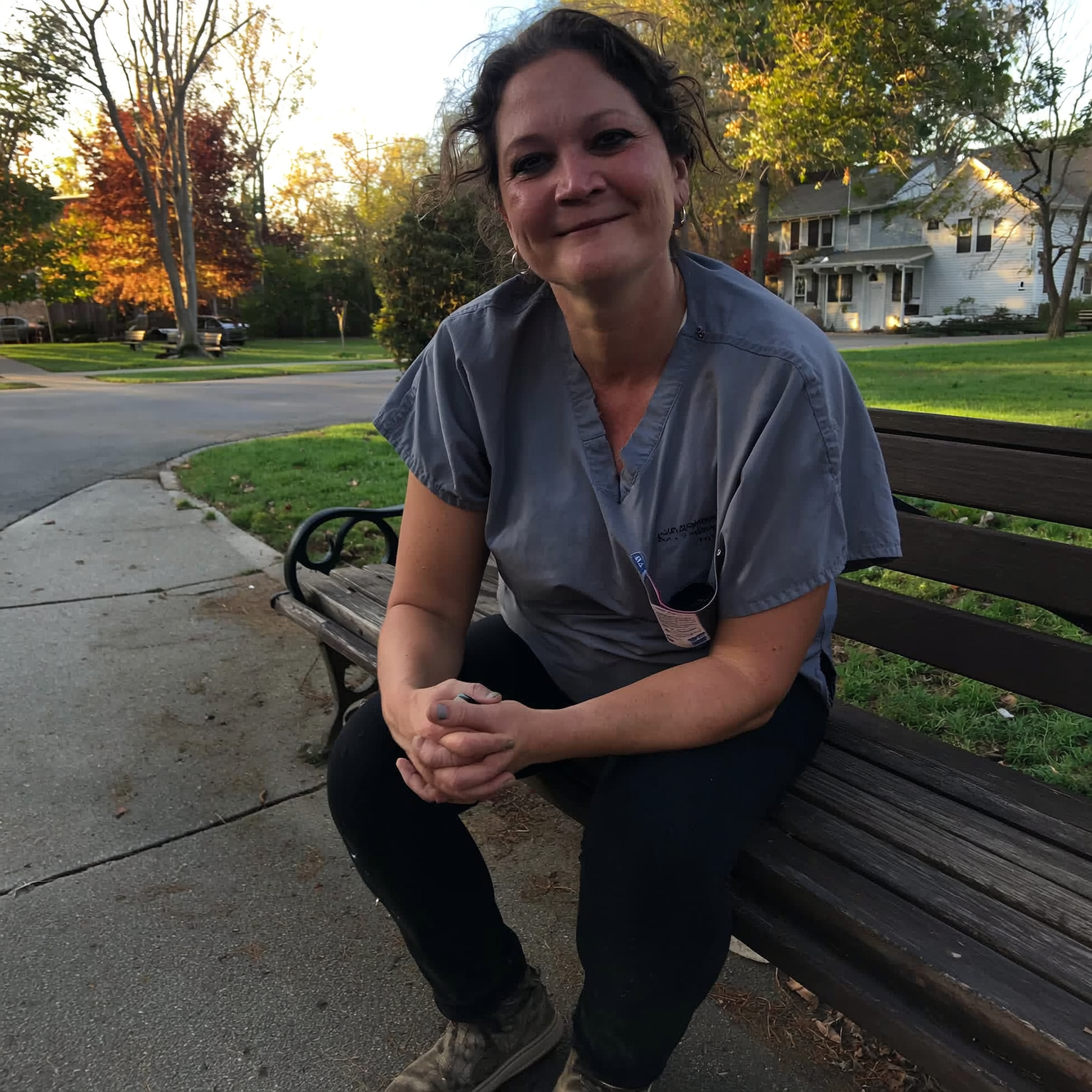Jennifer Martinez Facebook ad: Read This If Your Feet Hurt After Every Shift