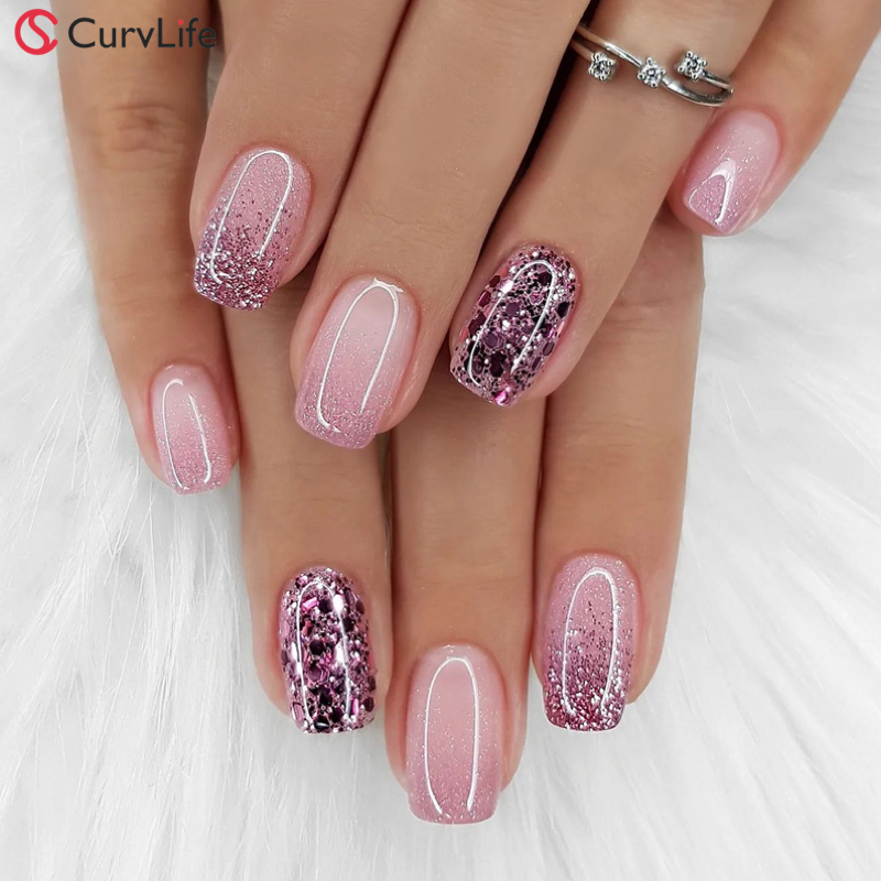 Curvlife.com Facebook ad: Over 1000 styles, starting at $6.99