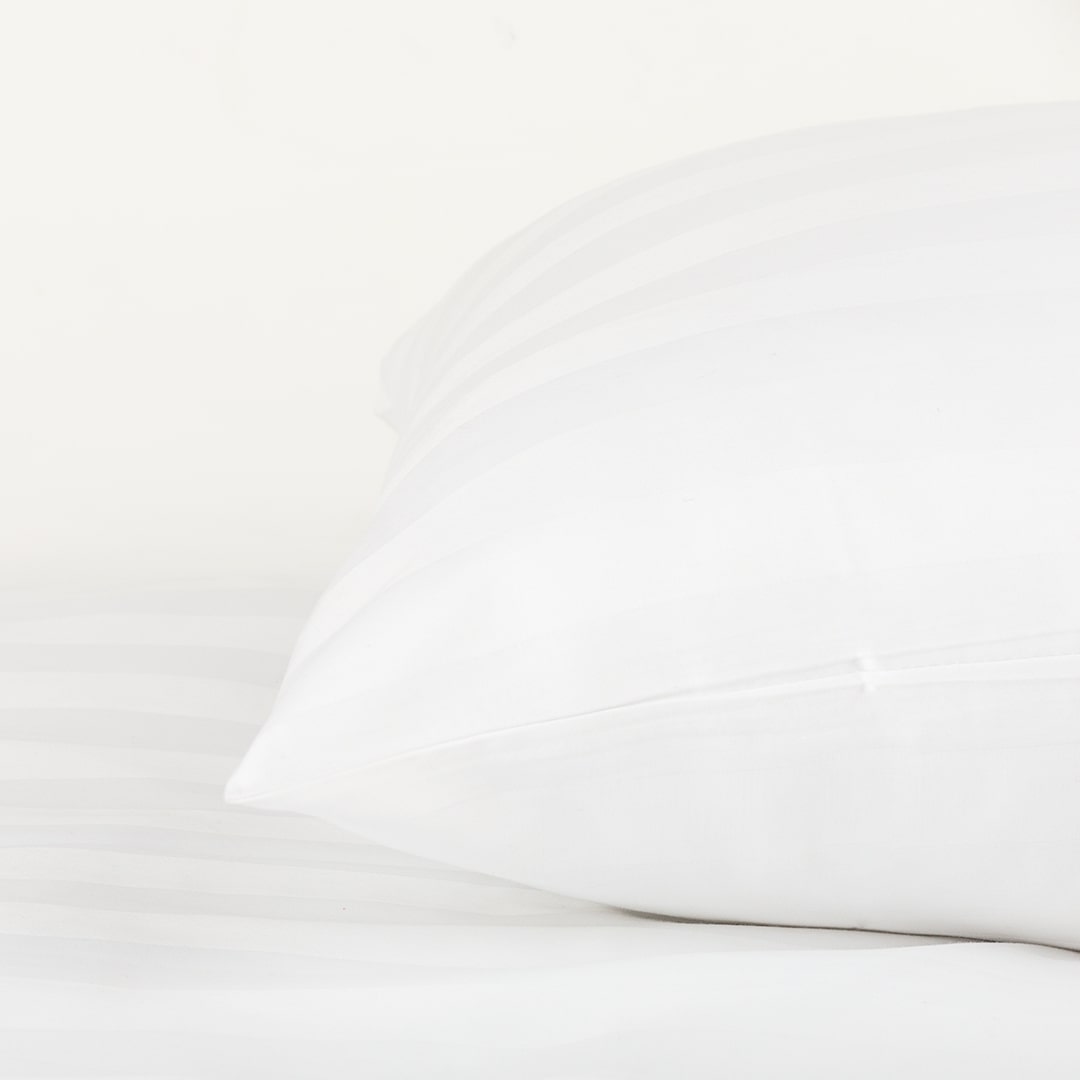 Zafron Facebook ad: 𝐙𝐀𝐅𝐑𝐎𝐍 szállodai textilek