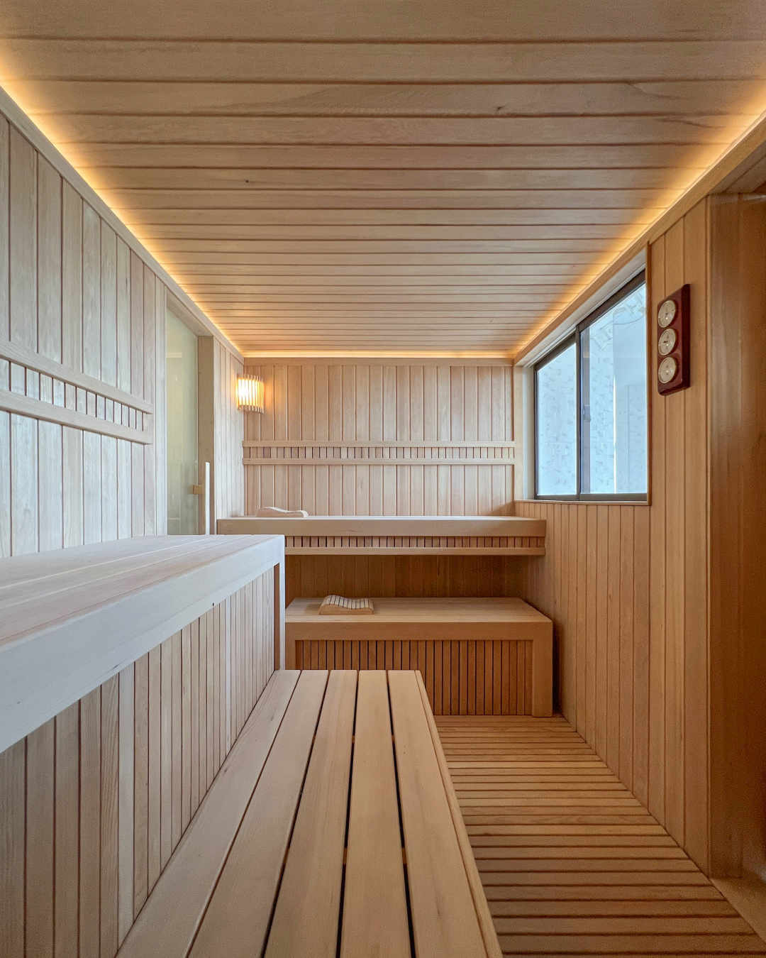 AMG Saunas Facebook ad: Inspirate con algunos de los saunas que diseñamos…